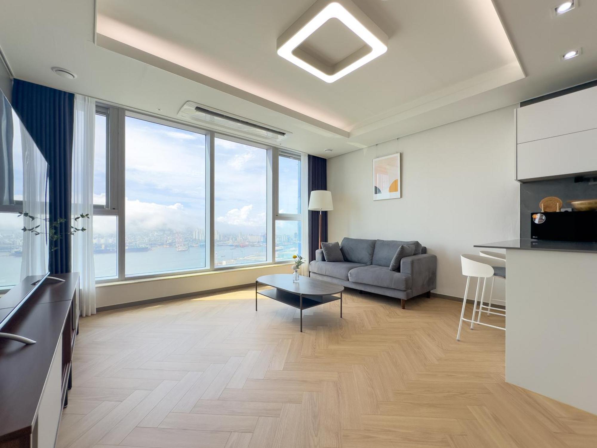 Brown Suites Busan Station Экстерьер фото