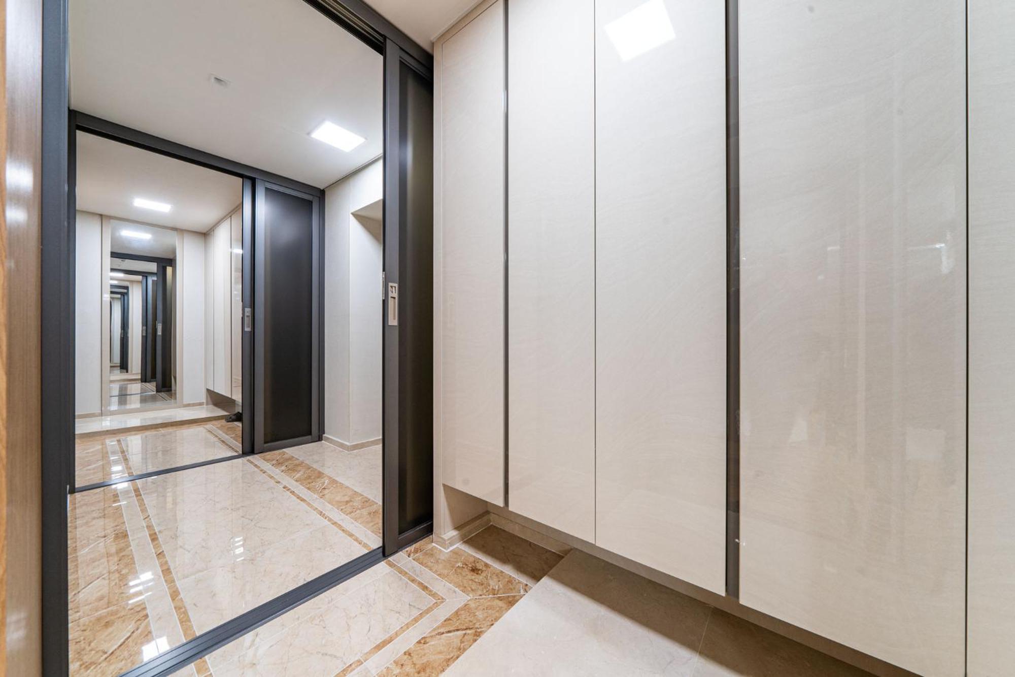 Brown Suites Busan Station Экстерьер фото