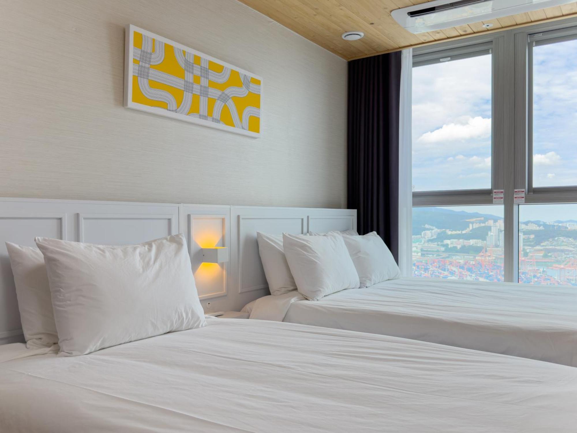 Brown Suites Busan Station Экстерьер фото