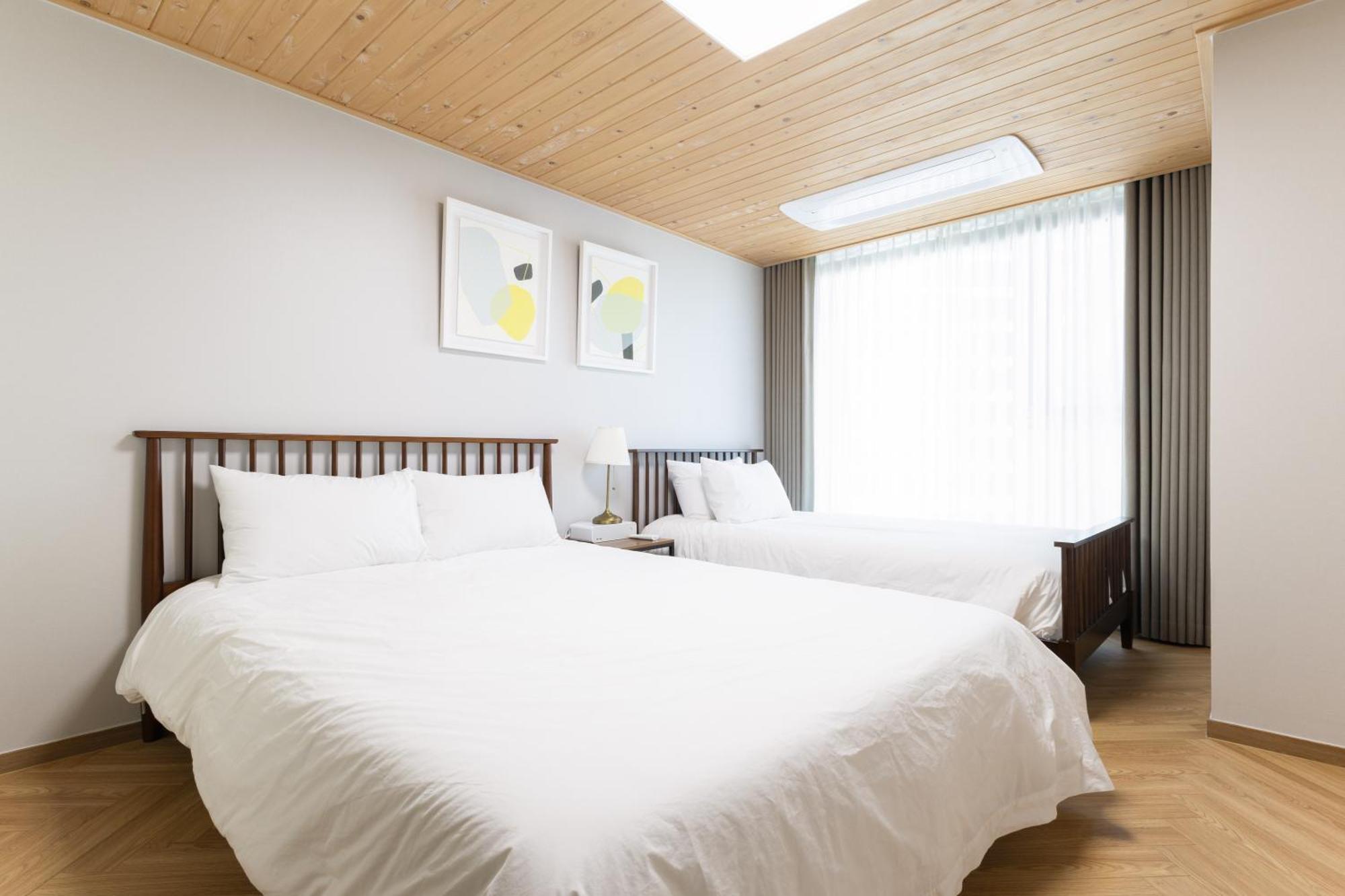 Brown Suites Busan Station Экстерьер фото