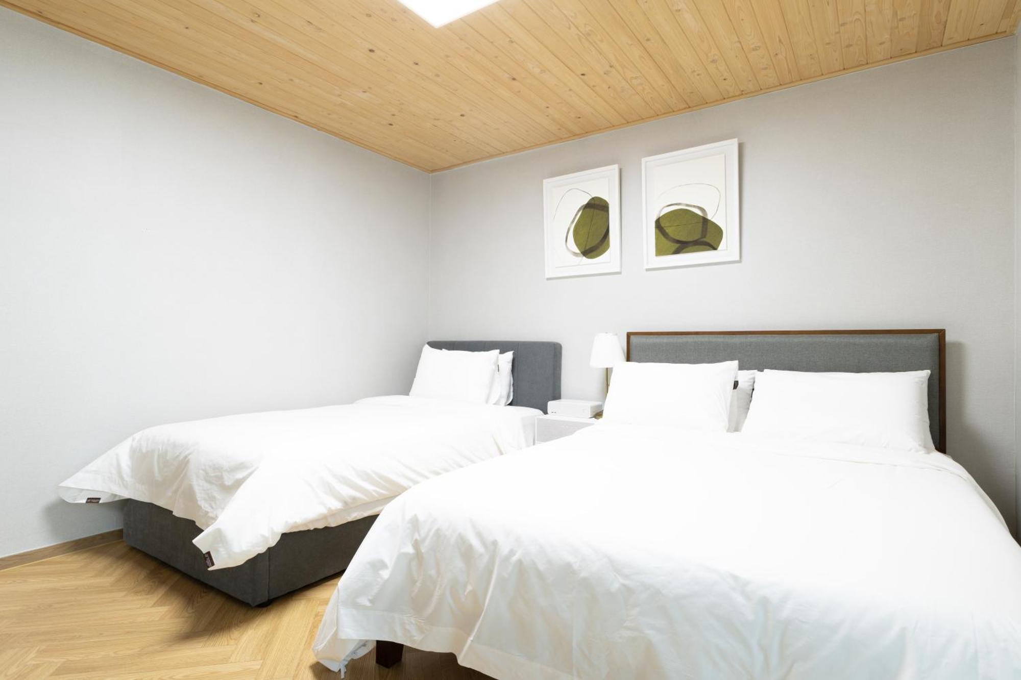 Brown Suites Busan Station Экстерьер фото